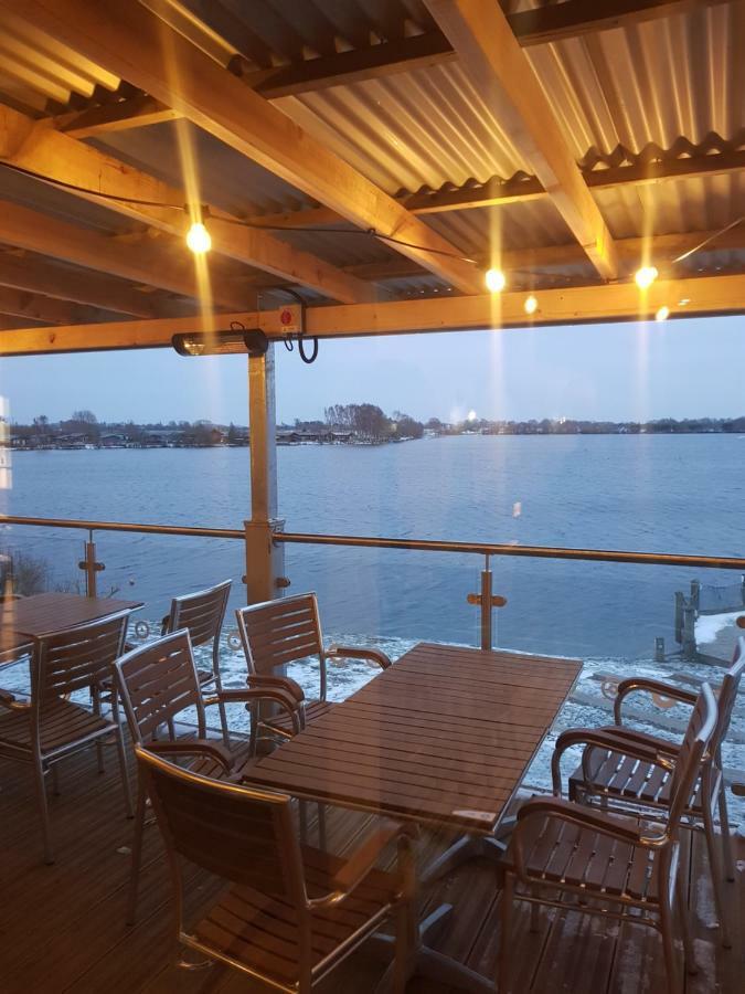 3 bedroom caravan with hot tub Tattershall lakes Buitenkant foto
